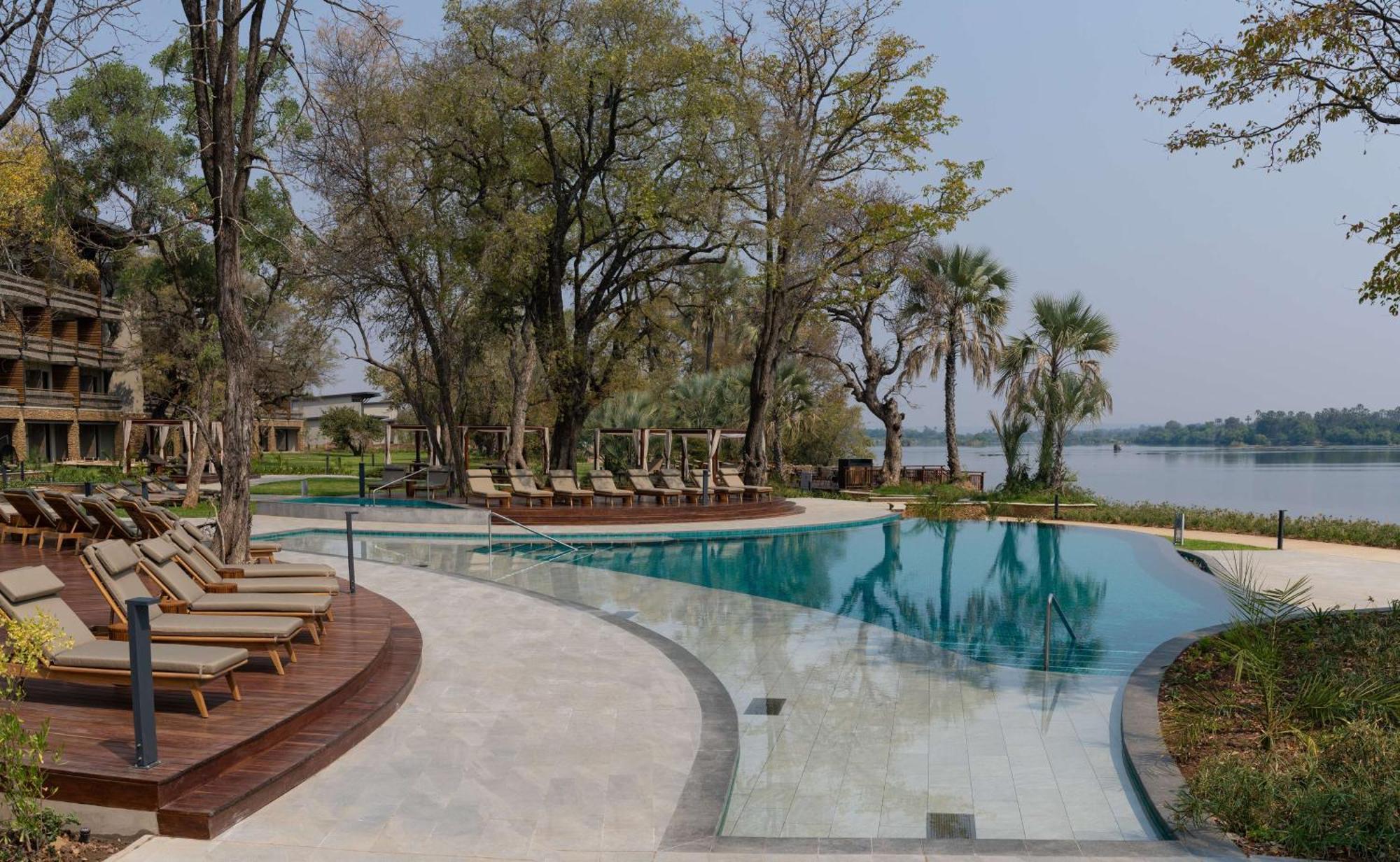 Radisson Blu Mosi-Oa-Tunya Livingstone Resort Exterior foto