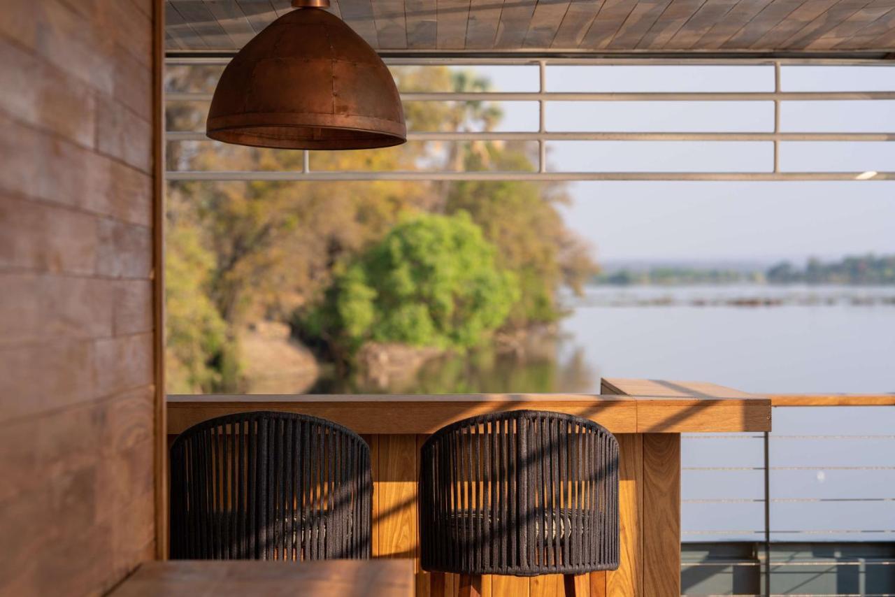 Radisson Blu Mosi-Oa-Tunya Livingstone Resort Exterior foto